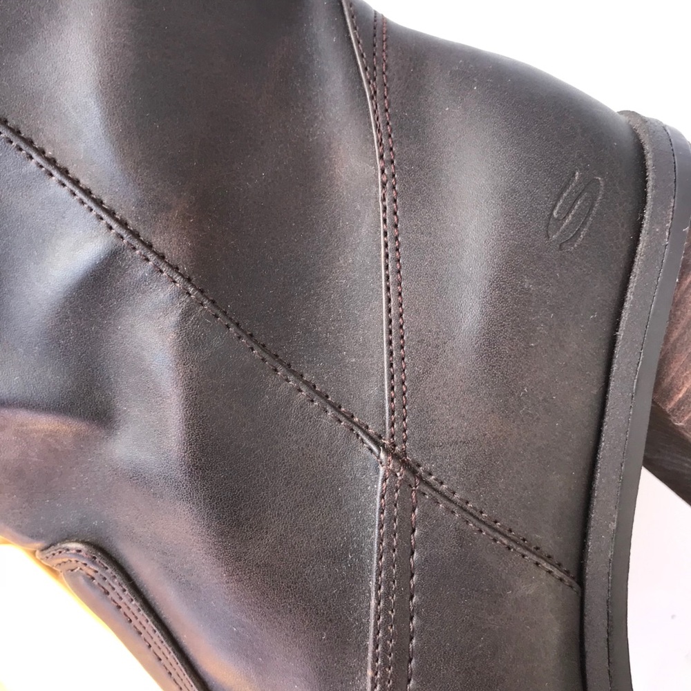 SOLD-Vintage Skecher brown leather boot - Picture 8 of 10
